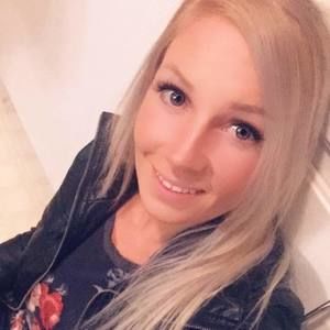 Meet your Posher, Lori